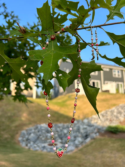Strawberry Moon: Ultimate IU Fan Jewelry Set – Handmade Earrings & Beaded Bracelet, Kpop concert accessories