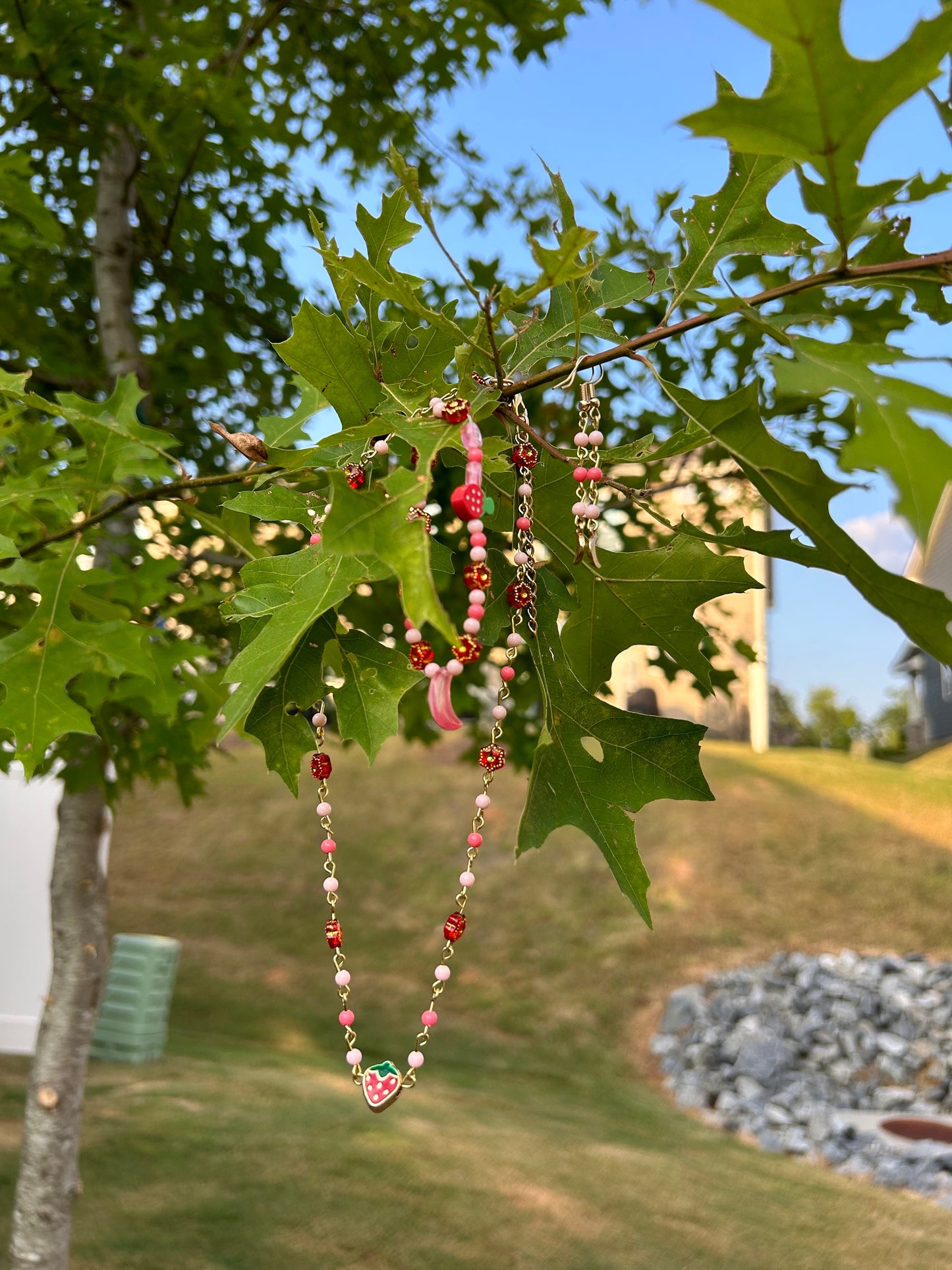 Strawberry Moon: Ultimate IU Fan Jewelry Set – Handmade Earrings & Beaded Bracelet, Kpop concert accessories